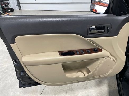 Used 2012 Ford Fusion SEL image 14