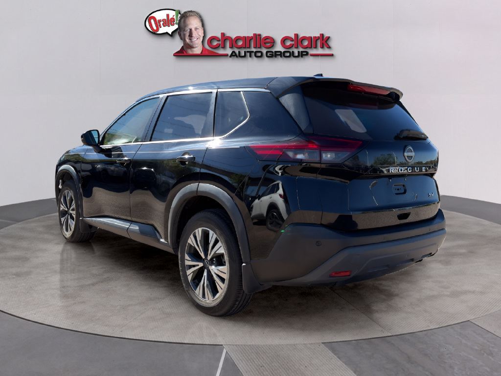 Used 2022 Nissan Rogue SV FWD image 3