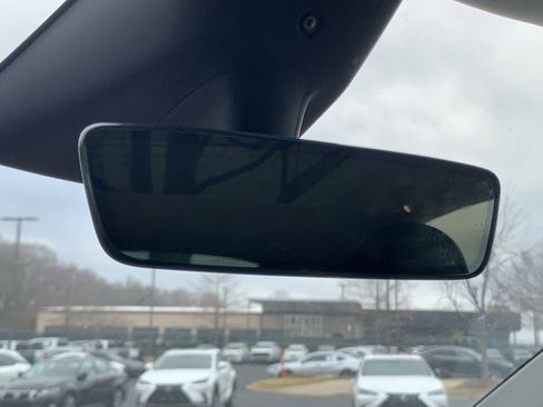 Used 2023 Tesla Model Y Long Range image 27