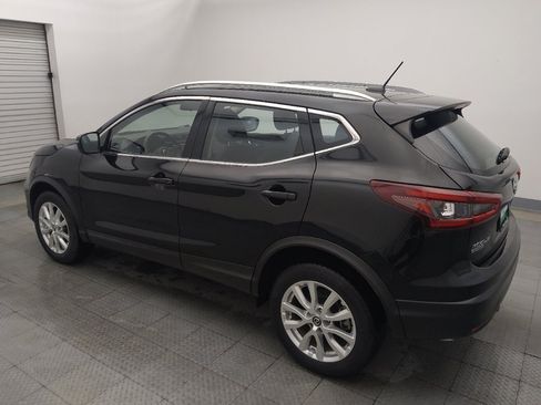 Used 2022 Nissan Rogue Sport SV FWD image 3