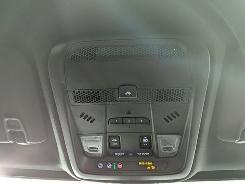 Certified 2022 Cadillac XT5 Premium Luxury image 24