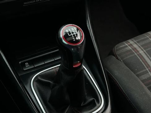 Used 2011 Volkswagen GTI 2-Door FWD image 11