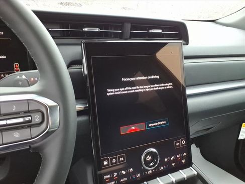 New 2026 GMC Terrain Elevation w/ Elevation Premium Package AWD/4WD image 19