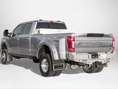 Used 2022 Ford F350 Platinum w/ FX4 Off-Road Package AWD/4WD image 8