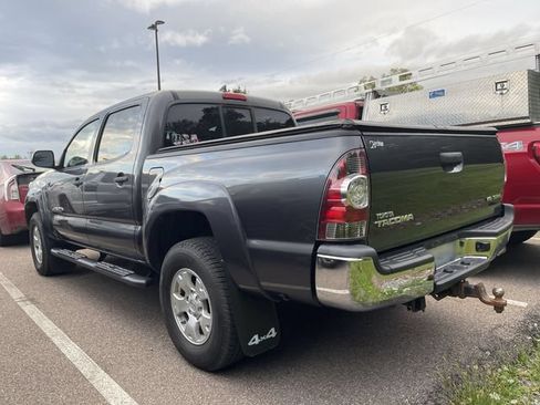 Used 2015 Toyota Tacoma 4x4 Double Cab w/ SR5 Package image 7