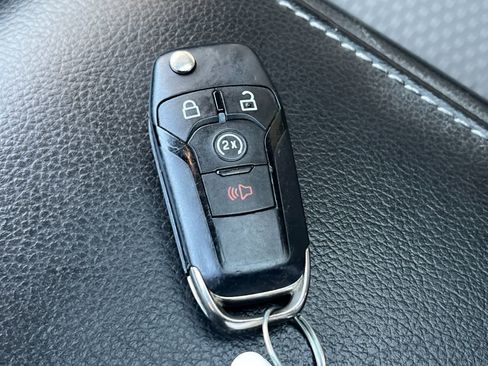 Used 2016 Ford F150 XLT w/ Equipment Group 302A Luxury image 26