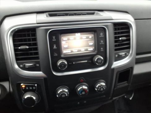 Used 2022 RAM 1500 Classic SLT image 22