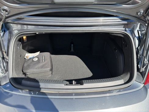 Used 2015 Volkswagen Beetle TDI image 22