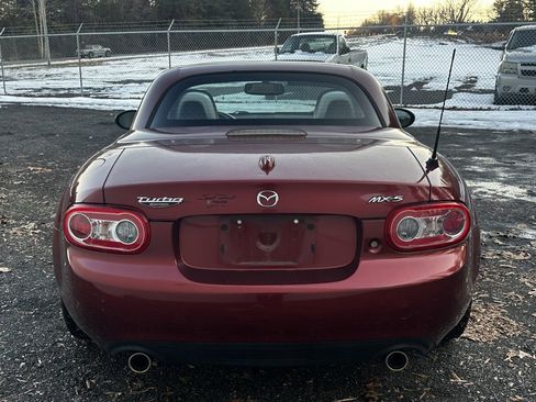 Used 2010 MAZDA MX-5 Miata Grand Touring w/ Premium Pkg image 5