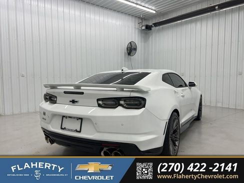 Used 2022 Chevrolet Camaro ZL1 image 3