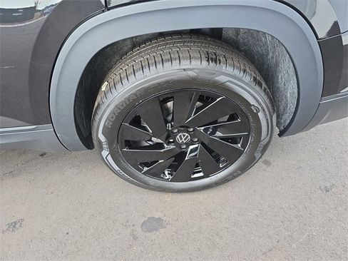 New 2026 Volkswagen Atlas SE image 26