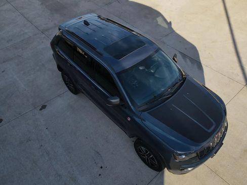 Used 2020 Jeep Grand Cherokee Trailhawk image 55