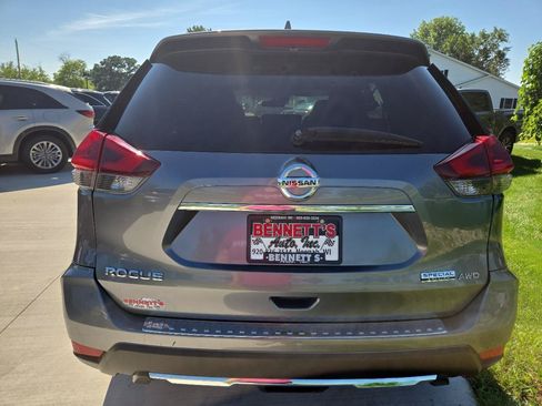 Used 2019 Nissan Rogue S w/ Special Edition Package AWD/4WD image 5
