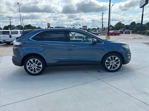 Used 2018 Ford Edge Titanium w/ Cold Weather Package FWD image 8