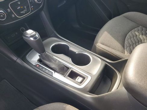 Used 2020 Chevrolet Equinox LT FWD image 26