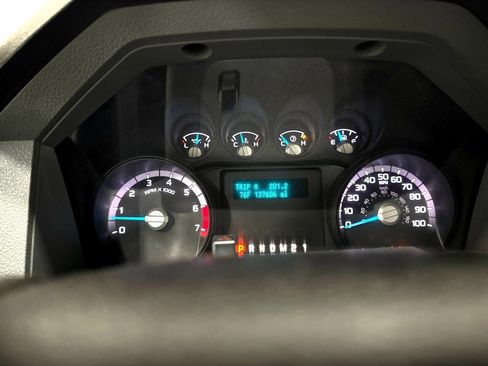 Used 2013 Ford F250 XL w/ PWR Equipment Group image 22