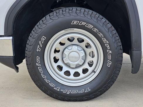 Used 2024 GMC Sierra 1500 Pro w/ Pro Value Package image 12