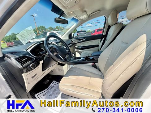 Used 2015 Ford Edge Titanium w/ Technology Package FWD image 10