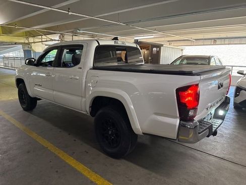 Used 2023 Toyota Tacoma SR5 RWD image 4