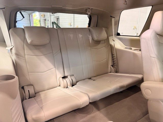 Used 2018 Cadillac Escalade Luxury w/ LPO, Radiant Package AWD/4WD image 29