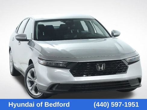 Used 2025 Honda Accord LX image 1