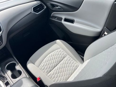 Used 2021 Chevrolet Equinox LT FWD image 15
