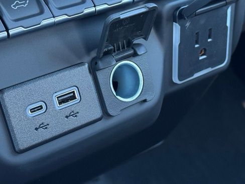 Used 2025 Chevrolet Silverado 1500 Custom Trail Boss w/ Turbomax Blackout Package image 32