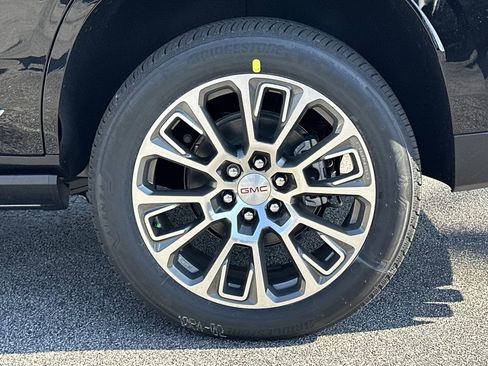 New 2026 GMC Yukon Denali image 35