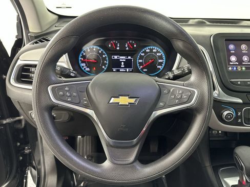 Used 2022 Chevrolet Equinox LS image 14