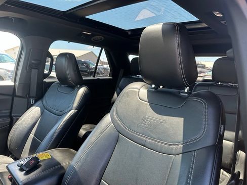 Used 2020 Ford Explorer ST w/ ST Street Pack AWD/4WD image 13