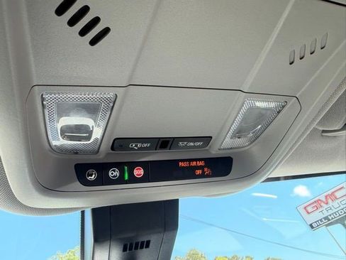 Certified 2024 Chevrolet Equinox LT FWD image 29