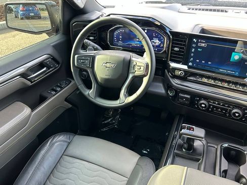 Used 2023 Chevrolet Silverado 1500 ZR2 w/ ZR2 Bison Edition AWD/4WD image 9