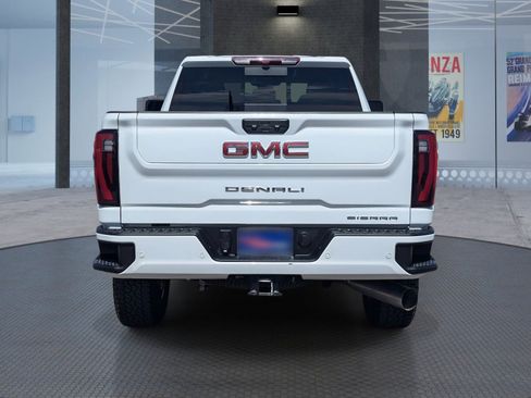 Used 2025 GMC Sierra 2500 Denali image 5
