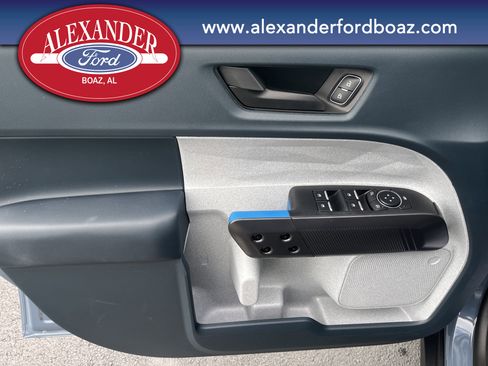 New 2026 Ford Maverick XLT w/ XLT Luxury Package FWD image 11