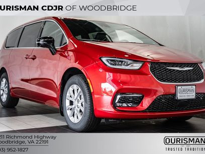 New 2026 Chrysler Pacifica Limited