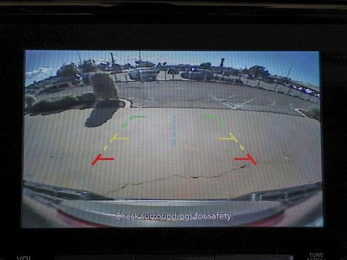 Used 2024 Nissan Frontier SL w/ Technology Package image 17