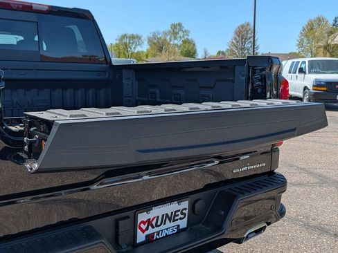 New 2026 GMC Sierra 1500 Denali w/ Denali Reserve Package AWD/4WD image 31