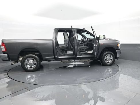 Used 2022 RAM 2500 Tradesman AWD/4WD image 27