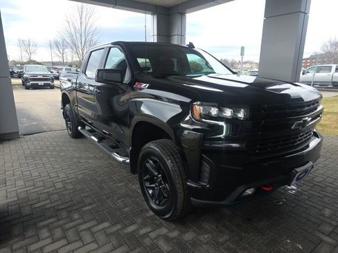 Used 2021 Chevrolet Silverado 1500 LT Trail Boss w/ Bed Protection Package image 7