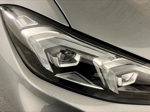 Certified 2025 BMW 330i xDrive Sedan w/ Convenience Package image 31