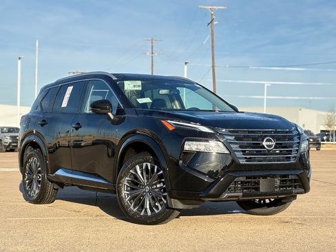 New 2026 Nissan Rogue Platinum image 2