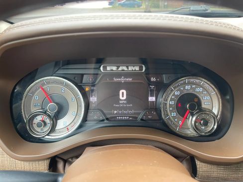 Used 2020 RAM 1500 Limited AWD/4WD image 16