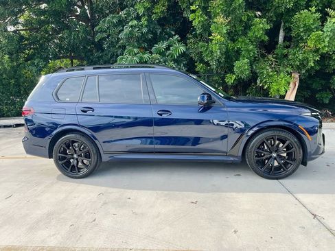 Used 2026 BMW X7 xDrive40i w/ M Sport Package AWD/4WD image 8
