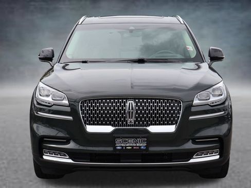 Used 2023 Lincoln Aviator Reserve w/ Equipment Group 201A AWD/4WD image 30