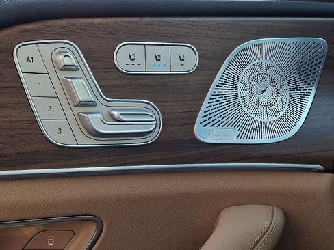 New 2026 Mercedes-Benz GLS 450 4MATIC image 17