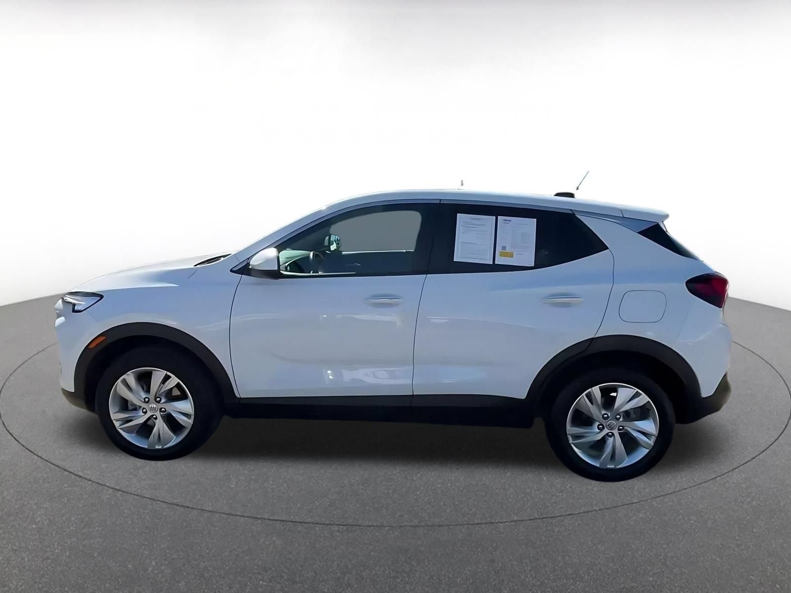 Used 2025 Buick Encore GX Preferred AWD/4WD image 8