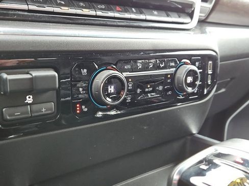 Certified 2023 Chevrolet Silverado 1500 High Country w/ High Country Premium Package image 44