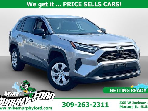 Used 2025 Toyota RAV4 LE AWD/4WD image 1