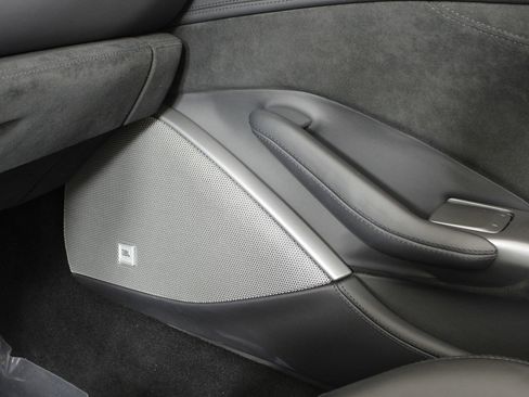 Certified 2023 Ferrari Portofino M RWD image 39
