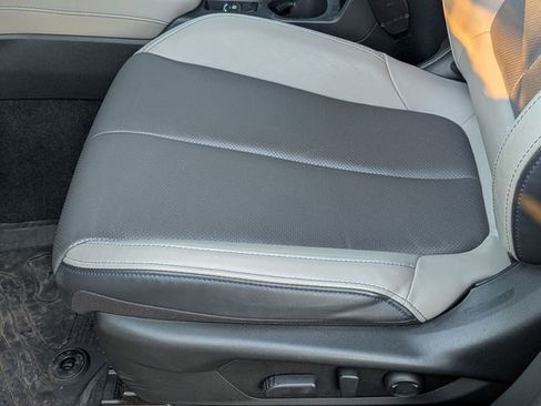 Used 2025 Subaru Forester Limited image 13